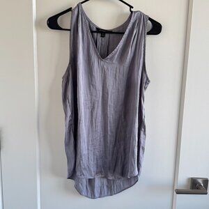 Lavender/Silver Banana Republic  in size M